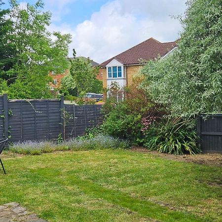 Potter'S Escape-Walking Distance From The Studios! Abbots Langley Extérieur photo