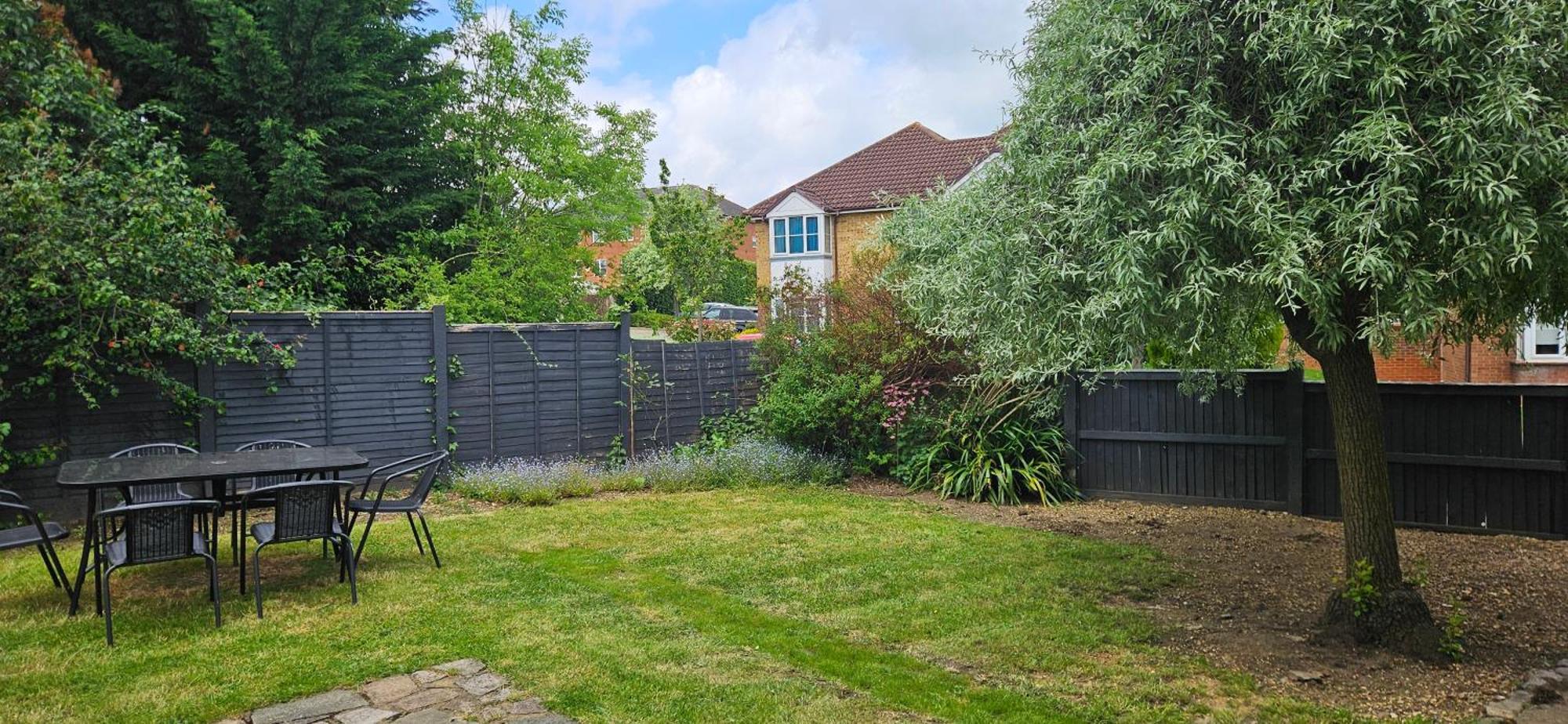 Potter'S Escape-Walking Distance From The Studios! Abbots Langley Extérieur photo